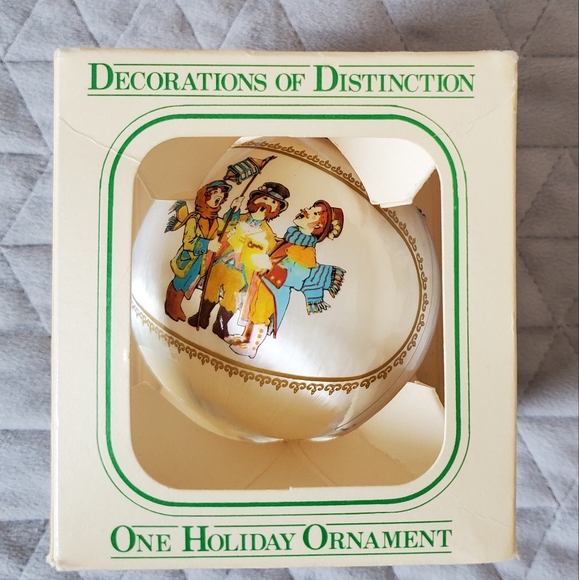 Original vintage 1986 Christmas Ornament One holiday ornament - Picture 1 of 6